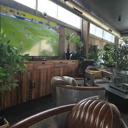 Manoir Du Vignoble Hotel Vionnaz