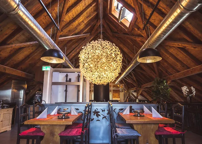 Manoir Du Vignoble Hotel *